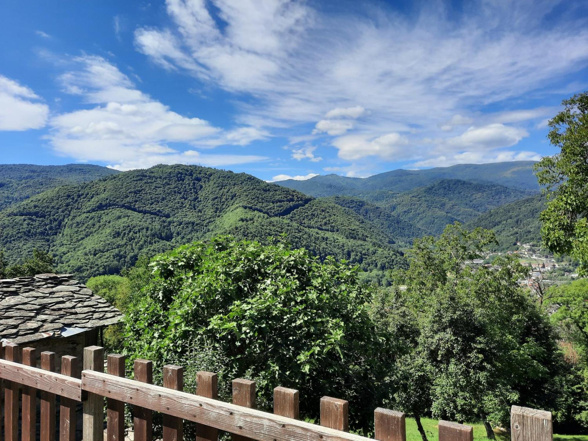 La Baita Nel Bosco Brossasco Buitenkant foto